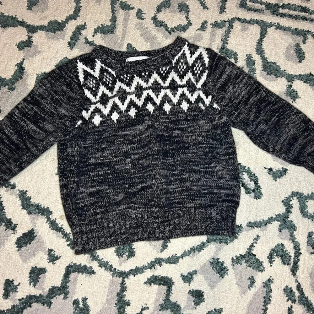 old navy sweater size 18-24 months